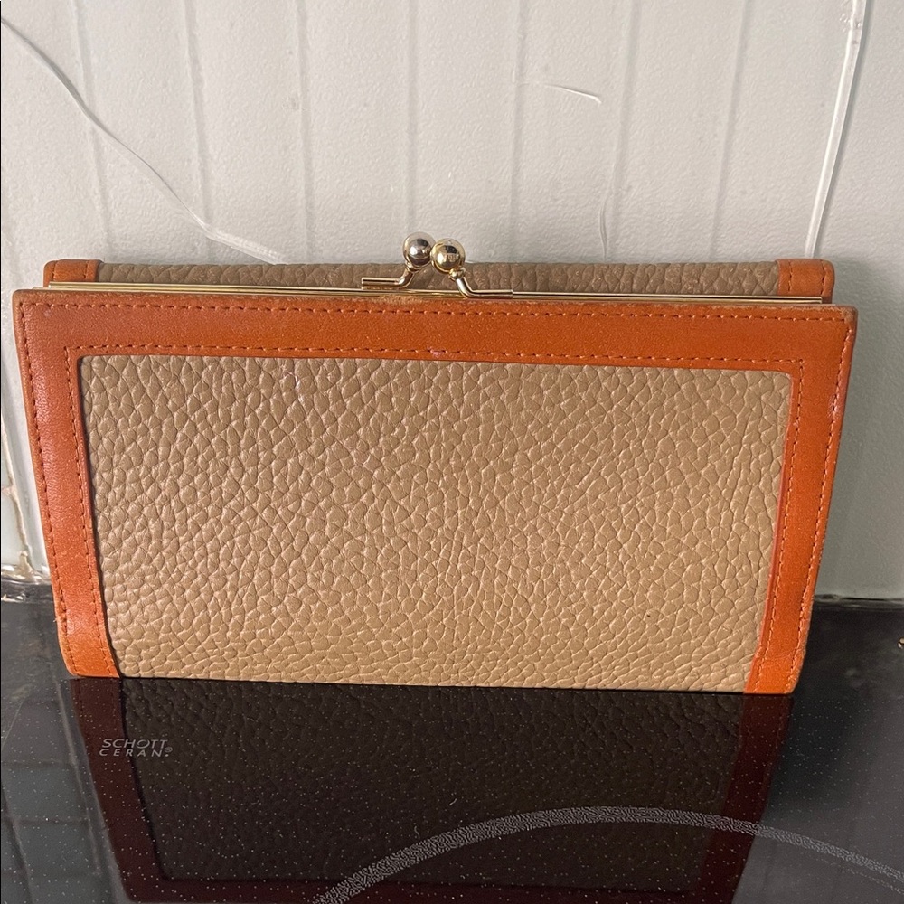 Dooney & Bourke All Weather Kisslock Pebbled Leather Womens Clutch wallet Vintag - Picture 2 of 5